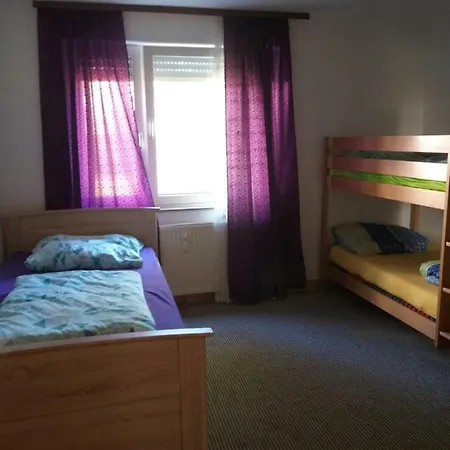 Apartment In 10
